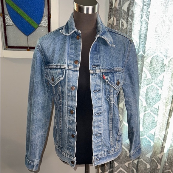 Vintage Levi’s Denim Trucker Jacket - Picture 1 of 9